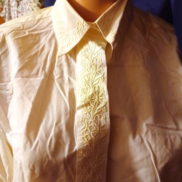 Jennifer Blair Cream Blouse With Beautiful Embroidery - Size 6 - Picture 8 of 10